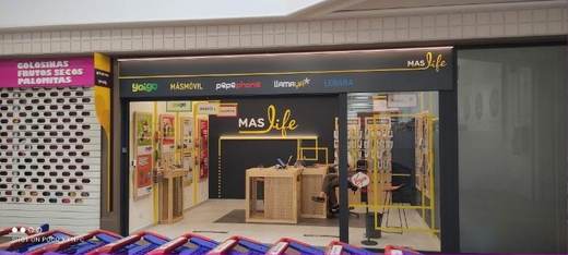 Implantación de tienda de telefonía