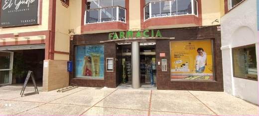 Rotulación de fachada de farmacia